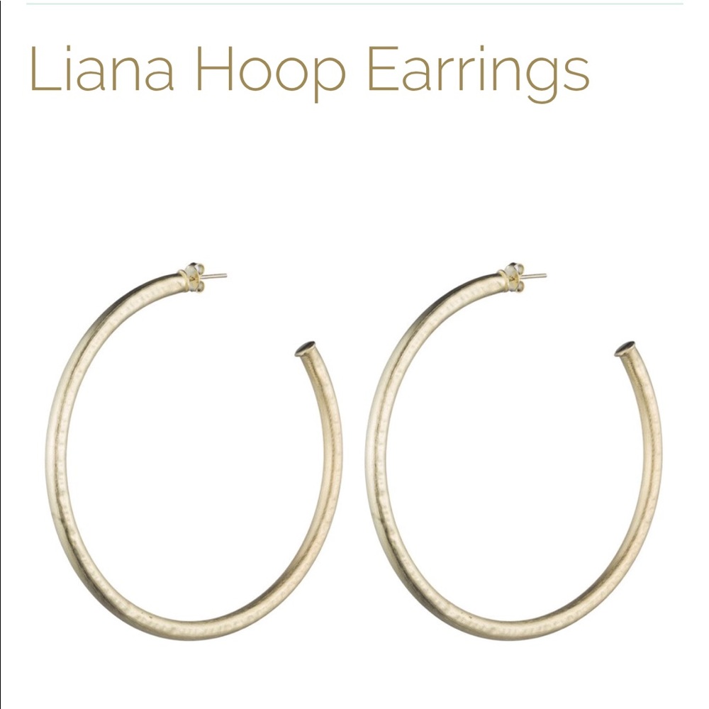 Sheila Fajl hoops
